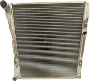 SRP RADIATOR. DIRT MODIFIED TYPE, LITE WEIGHT RE NORTHEAST CAR. 2 PASS /TOP-BOTT&hellip;