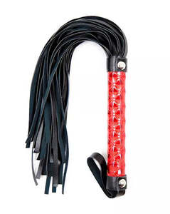 Share Satisfaction Kinki Diamond Pattern Flogger