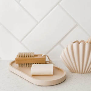 Homewares: Midi Oval Dish