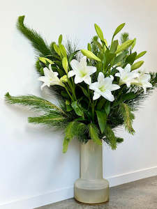 Home Page Favourites: The Christmas Tree Honey Vase