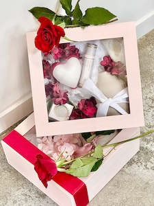 Love: Valentines Gift Boxes