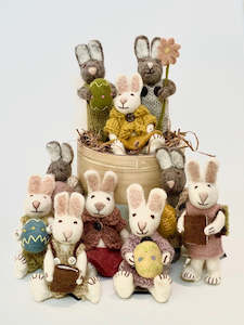 Easter: Felt Easter Bunnies