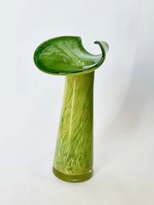 The Hazel Vase - Green