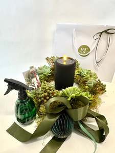 Fresh Wreath Table Arrangement