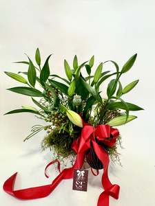 Christmas Collection 24: Christmas Vase Arrangement (Low)