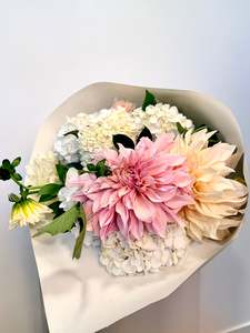 Valentines Day 2026: Valentine's Dahlia Bouquet