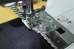 Bias Binder Snap-on Presser Foot Adjustable - Singer New Zealand