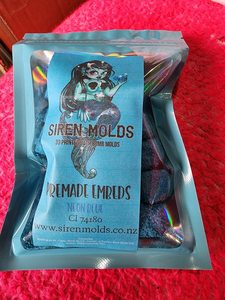 Products: Neon Blue Square Embeds – Siren Molds