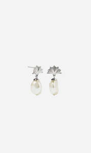 The Gift Guide: Meadowlark | Vita Drop Earrings Small - Silver