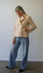 Trench Coats: Harris Wharf London | Cropped Trench Light Pressed Wool - Cream