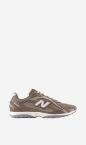 New Balance: New Balance | 204L - Cortado and Stone Pink