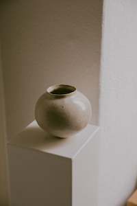 Ceramics: HANDMADE VESSEL SOFT WHITE