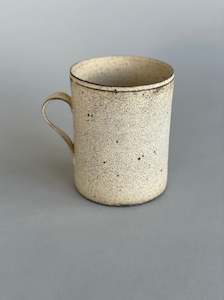 Ceramics: LARGE CUP PARCHMENT WHITE