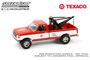 Greenlight Collectibles: 1988 Ford F-250 with Tow Hook
