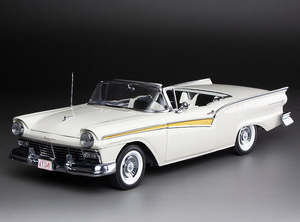Sunstar: 1957 Ford Fairlane 500 Skyliner