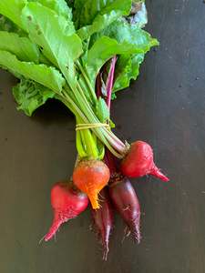 Root Vegetables: Beetroot - mixed bunch