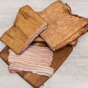 Meats & Sausages: Smoked Spec Blackforest Gourmet aprox. 350 g