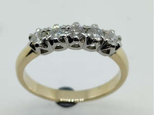 Diamond Rings: 9CT 5 Stone Diamond Ring L12529D