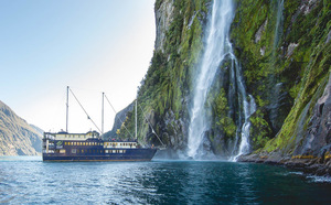 Milford Sound Coach & Cruise