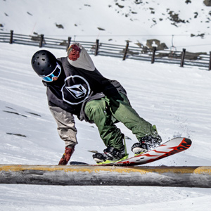 Products: Queenstown Performance Snowboard Set – Adult