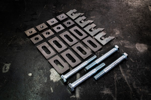 Garagistic: E30 Camber/Toe Correction Kit (Serrated Brackets)