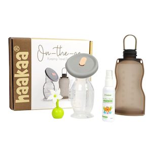For Mum: On-The-Go Pumping Travel Set