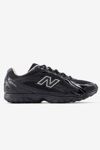New Balance U204LMRA - Black with Timberwolf