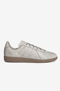 Mens Sneakers 1: Adidas BW ARMY - Earth Strata