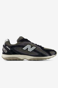 Womens Shoes: New Balance U204L5WZ - Black with Magnet