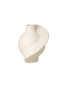 Ceramic Pirout Vase 01