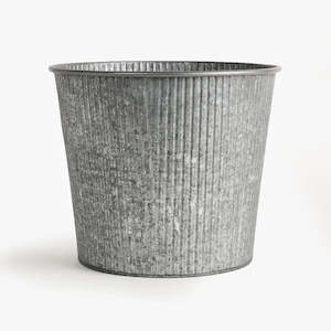 Garnier Round Ribbed Tin Planter | 34cm