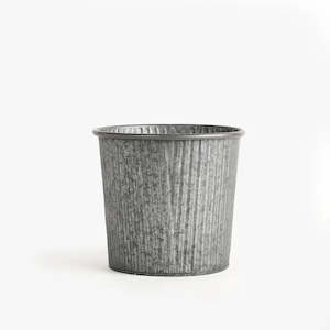Garnier Round Ribbed Tin Planter | 23cm