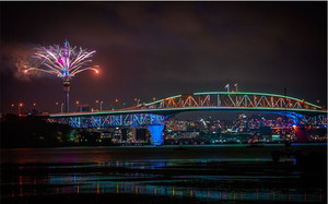 Products: Auckland City Lets Off Fireworks Smart Art Design