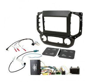 A 100 1007 Facias Pockets: Install Kit T/S Holden Mylink 8in Black