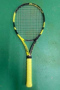 Products: Babolat Pure Aero Lite 270g Second Hand Tennis Racquet