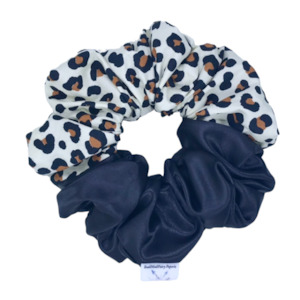 Scrunchies: Monika XL Scrunchie