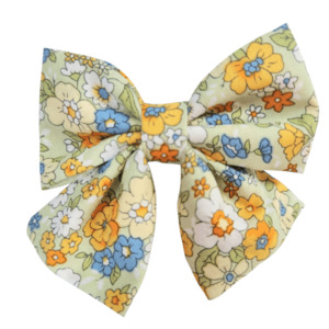 Products: Mini Hair Bow ‘Sophia’