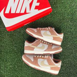 The Vault 1: NIKE DUNK LOW "MEDIUM CURRY"