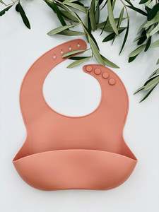 Deluxe Silicone Bibs: Deluxe Silicone Bib | Dusty Pink