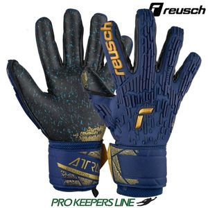 Reusch Attrakt Freegel Fusion Goaliator GK Glove