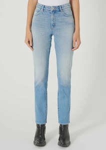 Denim: Neuw Lexi Straight Jeans Jet Stream