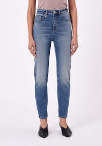 Neuw: Neuw Lola Mom Plato