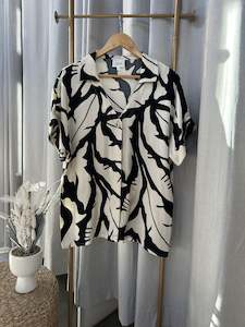 Pre Loved Seed Blouse Black Cream 10 RRP$ 159.00