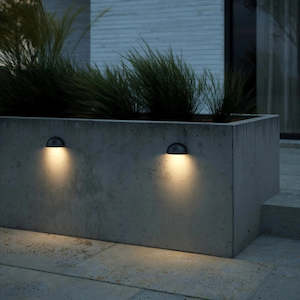 Outdoor: Scorpius Wall Light