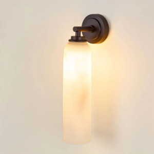 Frontpage: Hampton Outdoor Glass Wall Light Medium