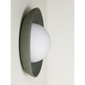 Mani Wide Sconce