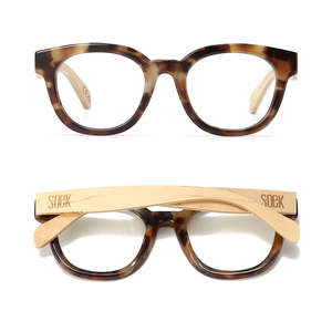 ALIVE ROCKY TORT l Wooden Magnifying Reader