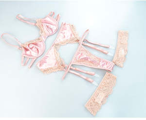 4-piece bra set with suspenders