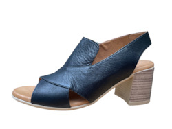 Shoes: DIANA FERRARI WONDIR