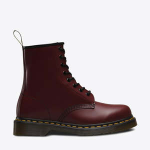 Dr Martens Classics: 1460 8 Eye Boot - Unisex